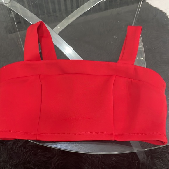 Bundle of 4X $20 tops 👚👚👚👚 - Picture 5 of 12